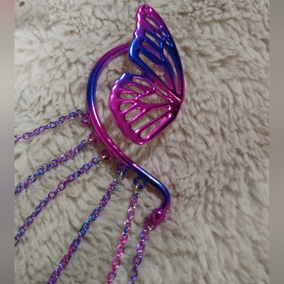 Ear Cuff - Picture 2 of 3